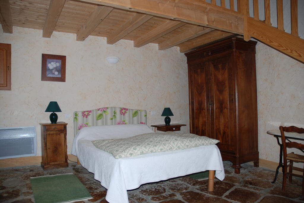 Couette Et Potager D'Antan Panzió Mellé Szoba fotó